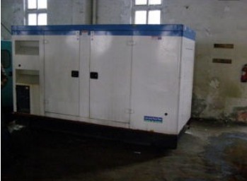 绍兴二手康明斯150kw大型柴油发电机组